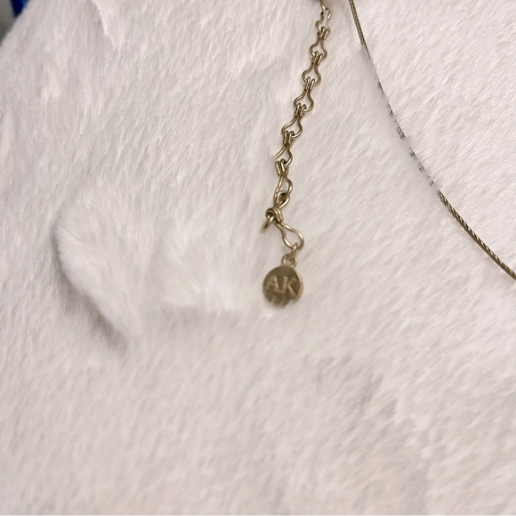 👗💃🏻Necklace - Picture 2 of 2